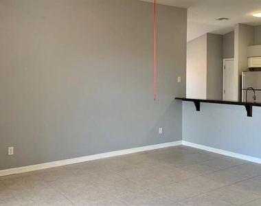 2608 Brookshire Court - Photo Thumbnail 6
