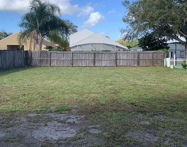 2608 Brookshire Court - Photo Thumbnail 15