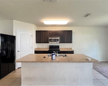 3670 Maidencain Street - Photo Thumbnail 9
