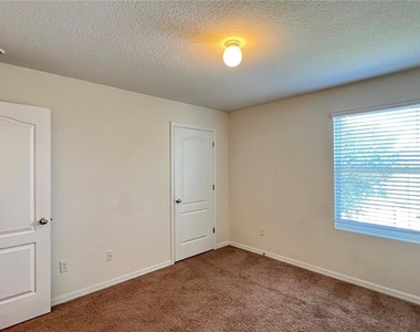 3670 Maidencain Street - Photo Thumbnail 35