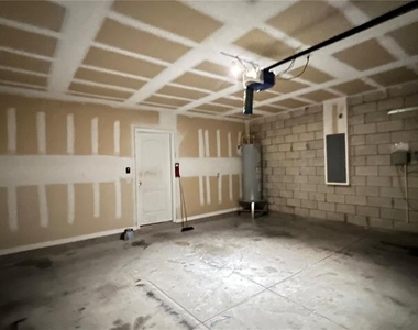 3670 Maidencain Street - Photo Thumbnail 20