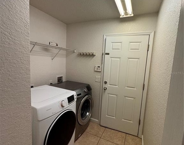 3993 Sw 58th Avenue - Photo Thumbnail 17