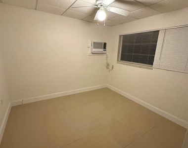 2300 Sw 24th Street - Photo Thumbnail 9