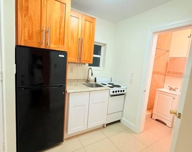 2300 Sw 24th Street - Photo Thumbnail 4