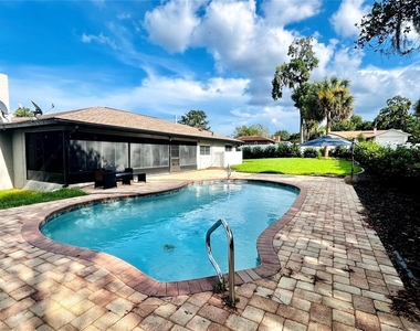 3370 Se 31st Terrace - Photo Thumbnail 6