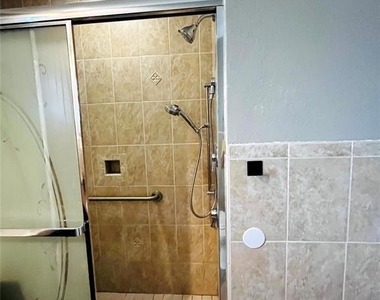 3370 Se 31st Terrace - Photo Thumbnail 29