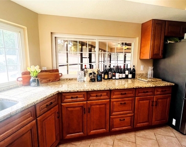3370 Se 31st Terrace - Photo Thumbnail 14