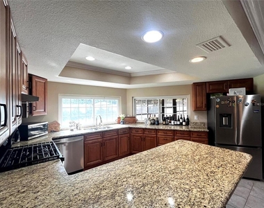 3370 Se 31st Terrace - Photo Thumbnail 18