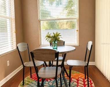 4560 Sw 52nd Circle - Photo Thumbnail 5