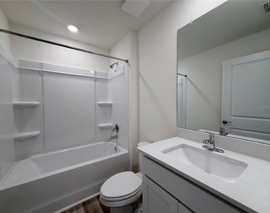 9233 Sw 47th Court - Photo Thumbnail 15