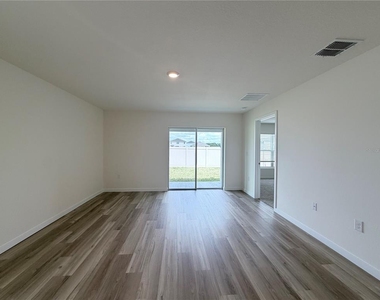 9233 Sw 47th Court - Photo Thumbnail 17