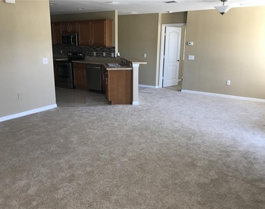 4020 Pemberly Pines Circle - Photo Thumbnail 6