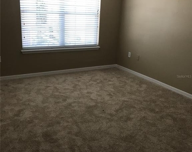 4020 Pemberly Pines Circle - Photo Thumbnail 2