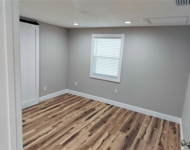 25405b Colmar Avenue - Photo Thumbnail 24