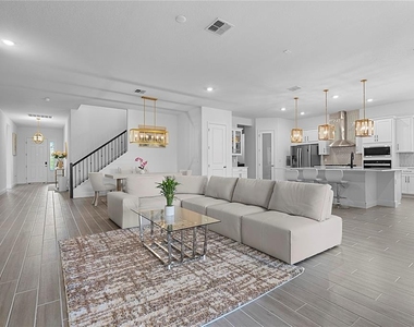 14422 Crest Palm Avenue - Photo Thumbnail 6