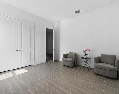 14422 Crest Palm Avenue - Photo Thumbnail 17