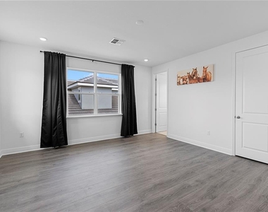 14422 Crest Palm Avenue - Photo Thumbnail 18