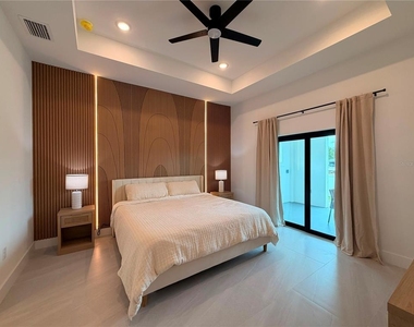 8212 Leafy Way - Photo Thumbnail 26