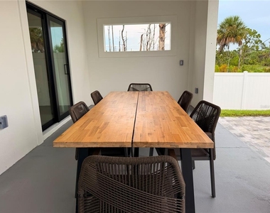 8212 Leafy Way - Photo Thumbnail 36