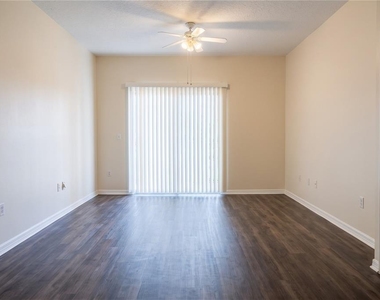 5500 Metrowest Boulevard - Photo Thumbnail 6