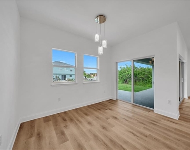 14480 Argus Lane - Photo Thumbnail 7