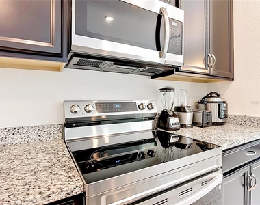 1414 Orlando Court - Photo Thumbnail 6