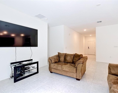 1414 Orlando Court - Photo Thumbnail 11