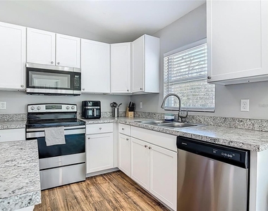 640 Chestnut Avenue - Photo Thumbnail 1