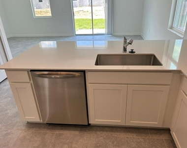 3350 Laurent Loop - Photo Thumbnail 9