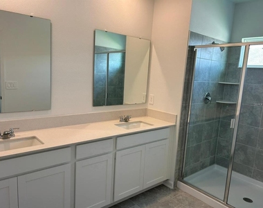 3350 Laurent Loop - Photo Thumbnail 16