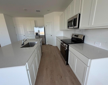6020 Wellbeing Way - Photo Thumbnail 7