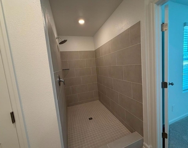 6020 Wellbeing Way - Photo Thumbnail 13