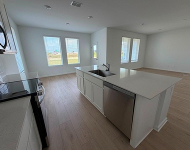 6020 Wellbeing Way - Photo Thumbnail 5