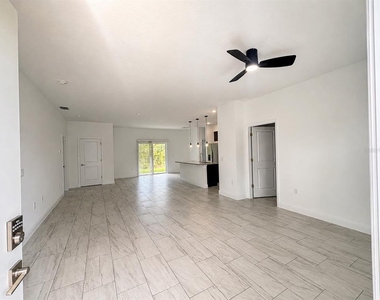 2741 W Rutland Drive - Photo Thumbnail 2