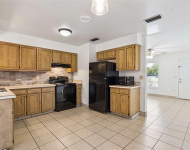 1544 Providence Boulevard - Photo Thumbnail 2