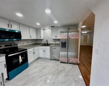 2320 Pebble Brook Road - Photo Thumbnail 6
