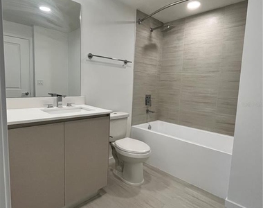 5563 Millenia Park Blvd - Photo Thumbnail 12