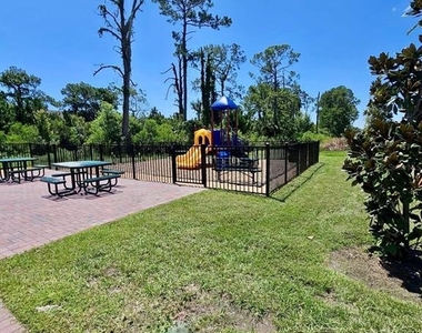 5563 Millenia Park Blvd - Photo Thumbnail 18