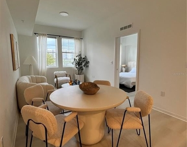 5563 Millenia Park Blvd - Photo Thumbnail 6