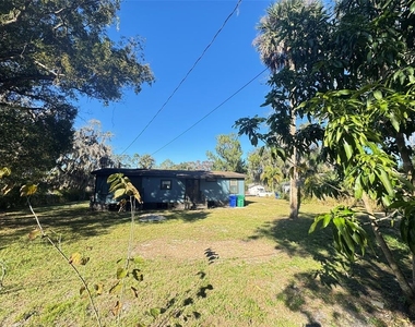 177 W Wilbur Avenue - Photo Thumbnail 4