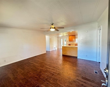 177 W Wilbur Avenue - Photo Thumbnail 5