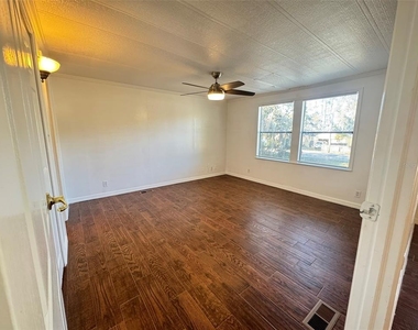 177 W Wilbur Avenue - Photo Thumbnail 6