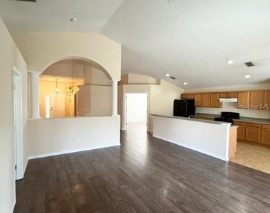 205 Pima Trail - Photo Thumbnail 7