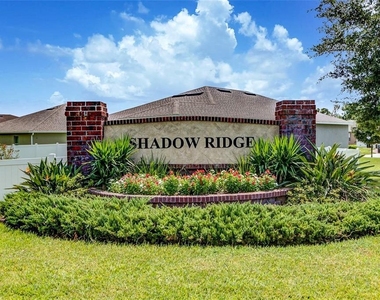 908 Glazebrook Loop - Photo Thumbnail 12