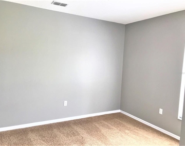 120 Nicholas Court - Photo Thumbnail 14