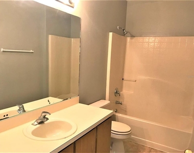 120 Nicholas Court - Photo Thumbnail 11