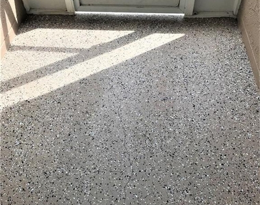 120 Nicholas Court - Photo Thumbnail 16