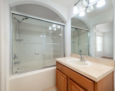 11935 Great Commission Way - Photo Thumbnail 15