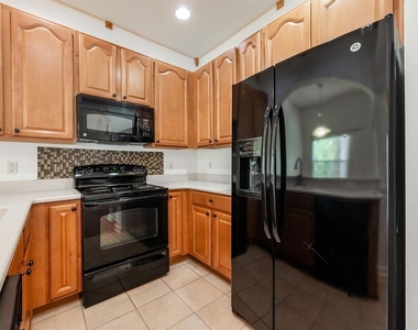 11935 Great Commission Way - Photo Thumbnail 6