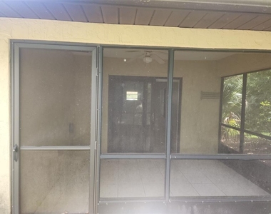 940 Fenton Lane - Photo Thumbnail 13
